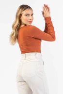 Blusa com recortes no busto Eve